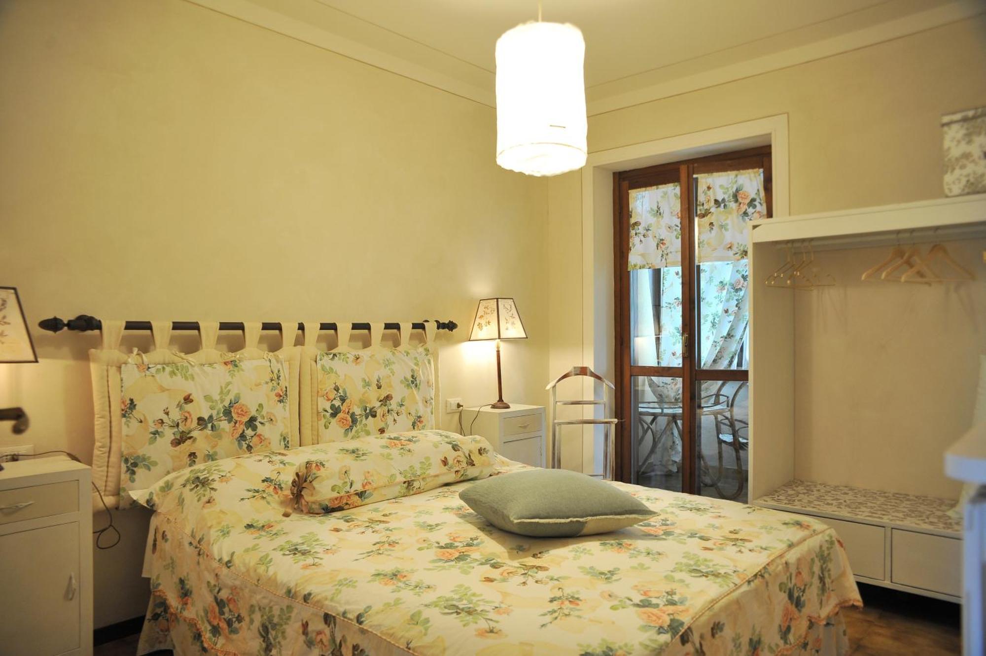 Casa Giuli Hotel Manerba del Garda Ngoại thất bức ảnh